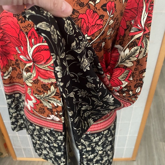 Womens The Limited Collection Floral Chintz Stretch Jersey Blouse Tunic Red - Picture 4 of 7